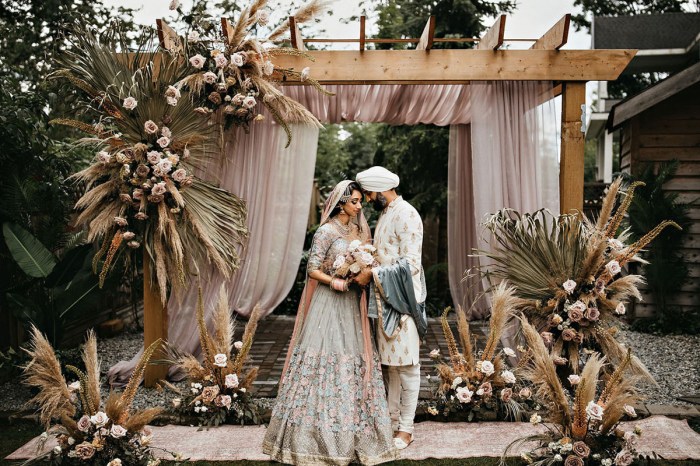 Boho rustic wedding decor