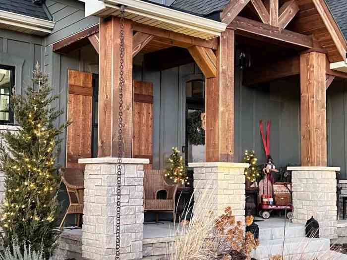 Country rustic front porch decor