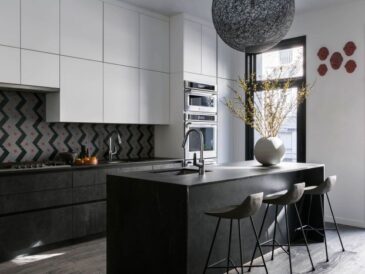 Black and white rustic kitchen decor