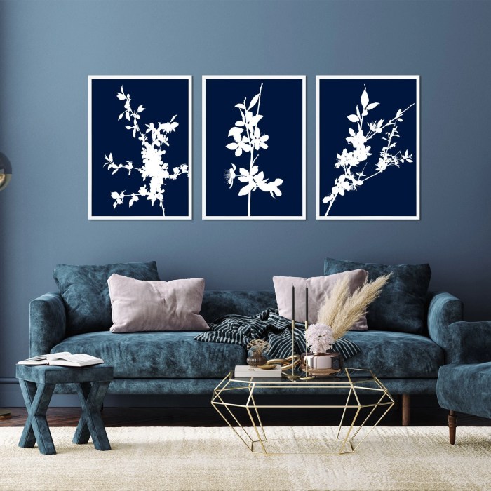 Blue rustic wall decor